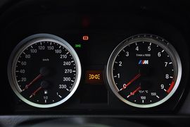 2011款宝马M3 4.0L双门版