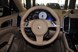 2011款保时捷Cayenne S Hybrid到店实拍