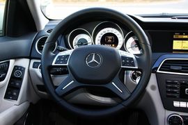 2012款奔驰C260时尚型实拍