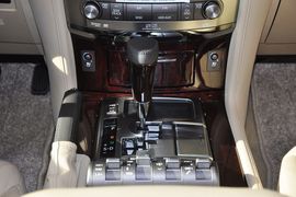 2010款雷克萨斯LX570到店实拍