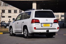 2010款雷克萨斯LX570到店实拍