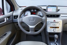 2011款标致308试驾实拍