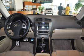 2011款雷克萨斯IS250运动版