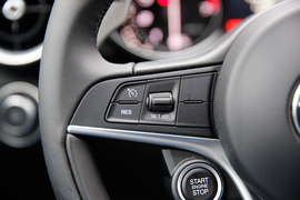 2017款阿尔法·罗密欧Giulia  280HP 豪华型