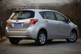2012款丰田逸致1.8L CVT试驾实拍