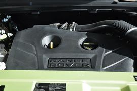 2011款路虎揽胜极光Coupe 2.0T耀动版