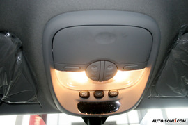 起亚索兰托3.8L自动舒适型