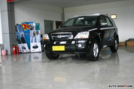 起亚索兰托3.8L自动舒适型