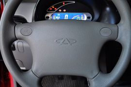 2012款奇瑞QQ3 1.0L手动时尚版冠军型