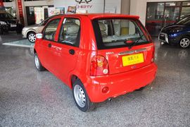2012款奇瑞QQ3 1.0L手动时尚版冠军型