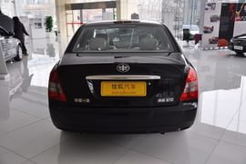 2011款奔腾B70 2.0MT精英型