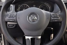 2012款大众速腾1.4TSI自动豪华型