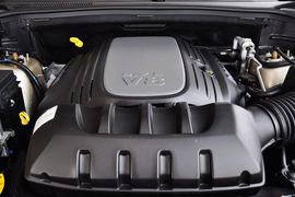 2012款JEEP大切诺基5.7L 旗舰导航版到店实拍