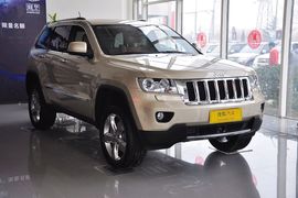 2012款JEEP大切诺基5.7L 旗舰导航版到店实拍