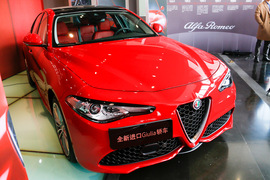 2017款阿尔法罗密欧Giulia 280HP 豪华运动版