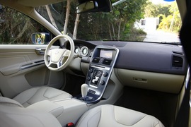 试驾沃尔沃XC60环球帆船赛纪念版