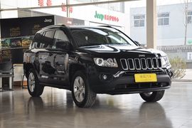 2012款Jeep吉普指南者2.0L运动型