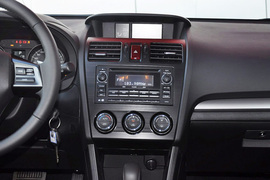2012款斯巴鲁XV 2.0L自动精英版