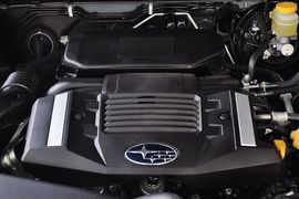 2012款斯巴鲁傲虎2.5i运动版