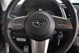 2012款斯巴鲁傲虎2.5i运动版