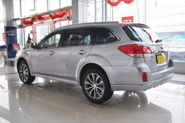 2012款斯巴鲁傲虎2.5i运动版