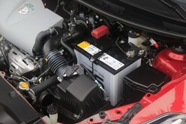 2017款威驰FS  1.5L CVT锋势版