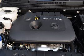 2012款长安逸动1.6L手自一体尊贵型