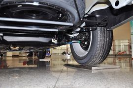 2012款雪铁龙爱丽舍三厢1.6L手动科技型
