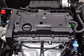 2012款东风风神H30 Cross 1.6L手动尊尚型