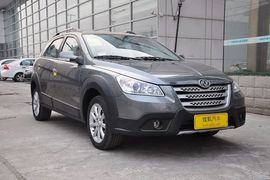 2012款东风风神H30 Cross 1.6L手动尊尚型