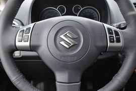 2012款长安铃木SX4锐骑1.8L手动运动型