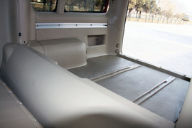 2010款郑州日产锐骐多功能商用车试驾