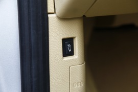 评测2011款宝马X3 xDrive28i 豪华型