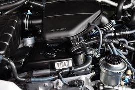 2010款丰田普拉多2.7L自动标准版（进口）到店实拍