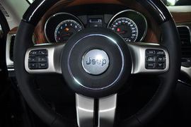 2012款Jeep大切诺基旗舰尊崇版