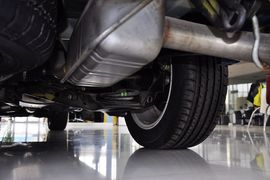 2011款福建奔驰唯雅诺2.5L豪华版