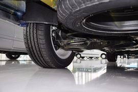 2011款福建奔驰唯雅诺2.5L豪华版