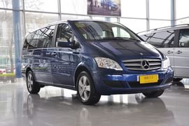 2011款福建奔驰唯雅诺2.5L豪华版