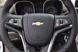 2012款雪佛兰迈锐宝2.0L手自一体豪华版