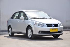 2012款启辰D50 1.6L自动尊贵版到店实拍