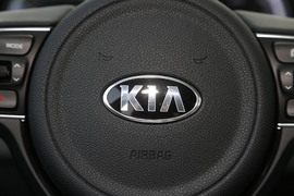 2017款起亚极睿1.6L旗舰版