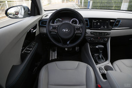 2017款起亚极睿1.6L旗舰版