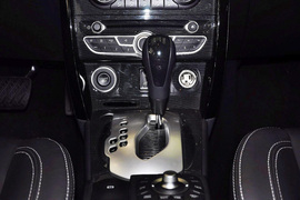 2012款雷诺科雷傲2.5L两驱豪华版