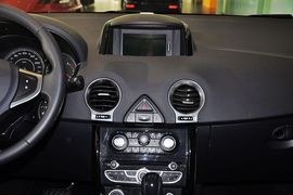 2012款雷诺科雷傲2.5L两驱豪华版