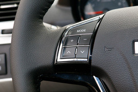 2017款金杯S70 1.5T 卓越版