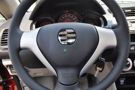 2012款理念S1 1.3L自动舒适型