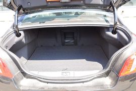 2012款东风标致508 2.3L罗兰加洛斯版