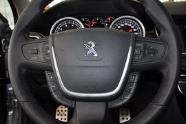 2012款东风标致508 2.3L罗兰加洛斯版