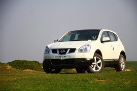 2012款逍客2.0XV 龙 CVT四驱沙漠试驾实拍