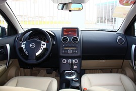 2012款逍客2.0XV 龙 CVT四驱沙漠试驾实拍